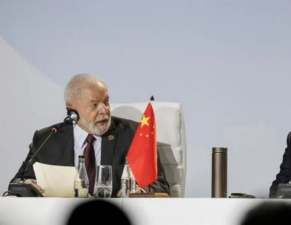 Los presidentes de China y Brasil muestran su unidad