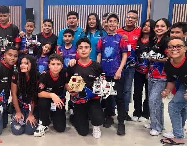 Histórico: colegios del Cesar ocuparon los primeros lugares en la WRO Regional Caribe de Robótica en Barranquilla 