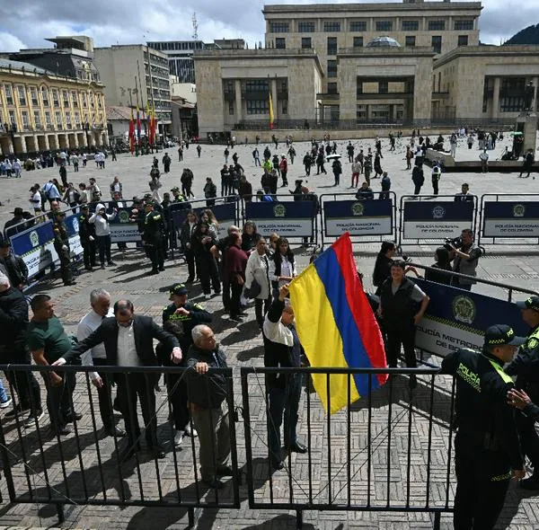 Medidas que tendrá el funeral de Miguel Uribe en Bogotá: habrá hasta francotiradores y guías antiexplosivos en el centro de la ciudad. 