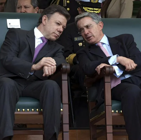 Juan Manuel Santos y Álvaro Uribe Vélez