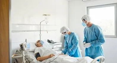 Cómo es la nueva variante 'Frankenstein' del COVID-19: tienen fuertes síntomas