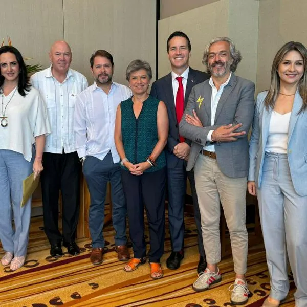 Vicky Dávila tuvo polémico encuentro con Claudia López, María Fernanda Cabal y Gustavo Bolívar: hasta EE. UU. tuvo que ver. 