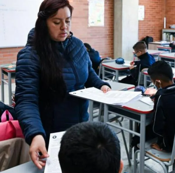 Preocupación por lo que está pasando en colegios de Bogotá: más de 3.000 niños han expuesto riesgos en sus instituciones. 