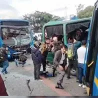Videos de accidente múltiple en avenida Boyacá de Bogotá; SITP quedó destruido
