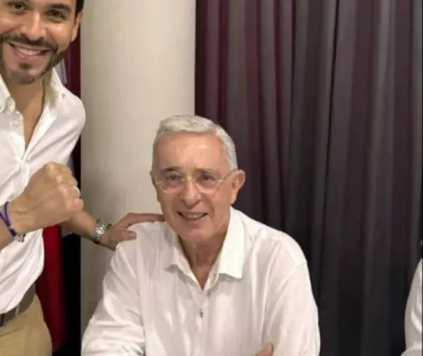“Horda de desadaptados, he venido a enfrentarlos”: De la Espriella ataca al gobierno Petro 