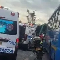 Accidente en Bogotá hoy: cómo están los 43 heridos del choque