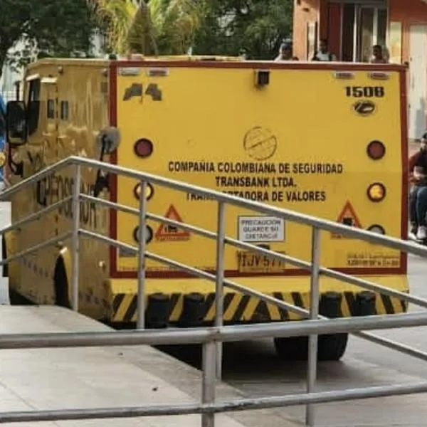 Uno de los guardas que murió en medio de la balacera en un centro comercial, cuando unos sujetos intentaron robar un carro de valores
