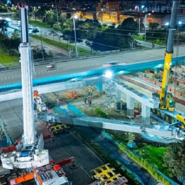 Puente de Bogotá que tiene icopor 