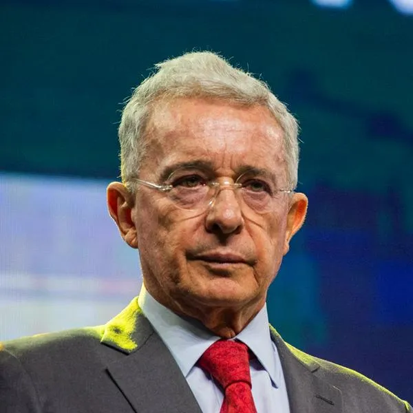 Álvaro Uribe dio fecha límite a sus 4 precandidatos presidenciales de 2026
