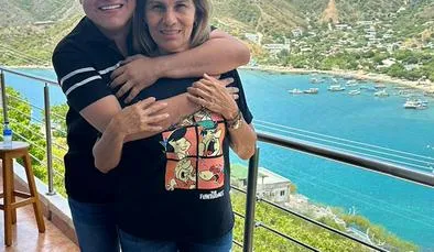¡Promesa cumplida¡ Óscar Gamarra lloró al recordar el día que le regaló la casa a su mamá 