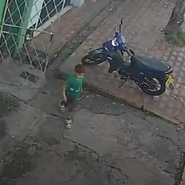 Niño de 4 años se salvó de milagro de que le cayera muro encima, en Bucaramanga