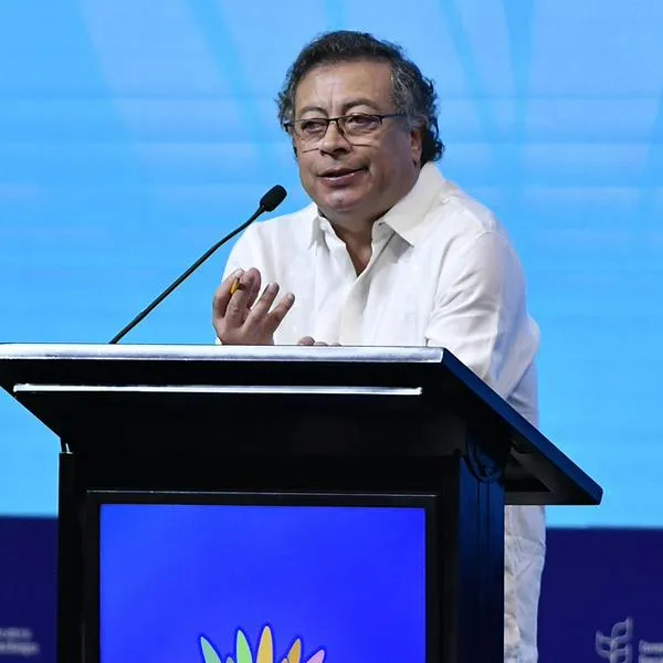 Presidente de Canal Uno fue tajante con la licitación que Petro busca allí
