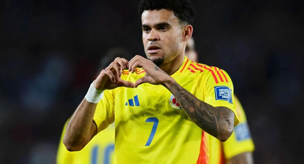 Foto de Luis Díaz, en nota de cómo sería nuevo color en camiseta de Selección Colombia, cambio desde noviembre