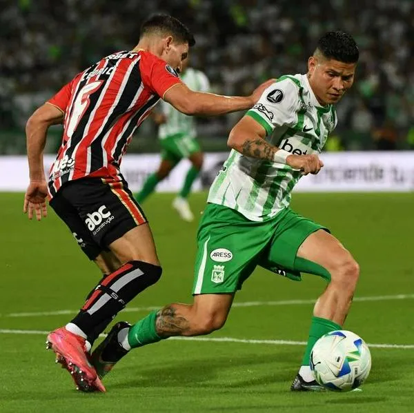 Foto de Nacional vs Sao Paulo, en nota de que impacta foto de hinchas de Nacional antes de jugar con Sao Paulo en Libertadores