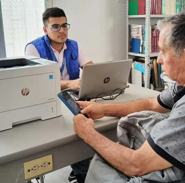 A  pensionados en Colombia no deberían hacerles importante descuento de salud