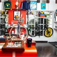 Moovil el museo de la bicicleta Bogotá: tiene jersey firmada por Egan Bernal 