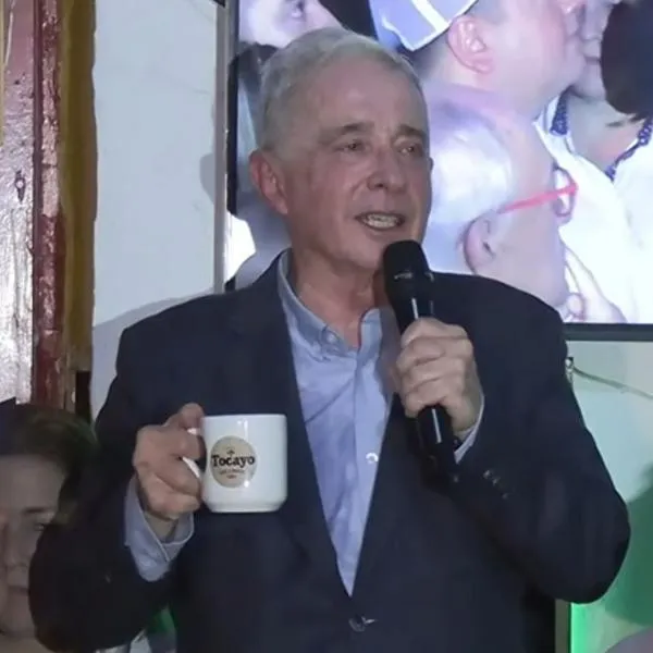 Álvaro Uribe Vélez lanza advertencia a la izquierda en su discurso de libertad