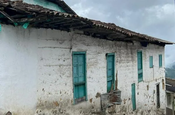 Estado crítico de vivienda en Anserma: municipio alerta sobre riesgo de colapso