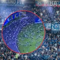 Hinchas de Millonarios lanzaron zapatos a la cancha de El Campín