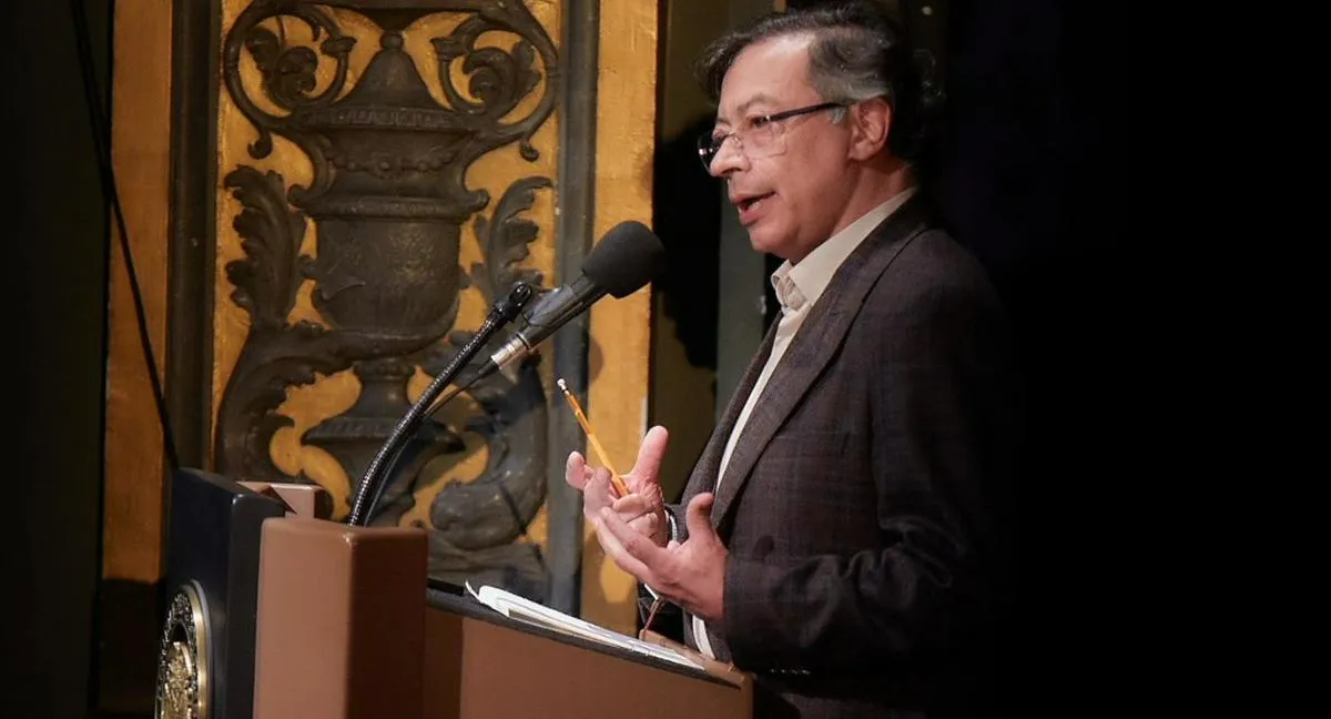 Gustavo Petro sacó nueva hipótesis sobre magnicidio de Miguel Uribe