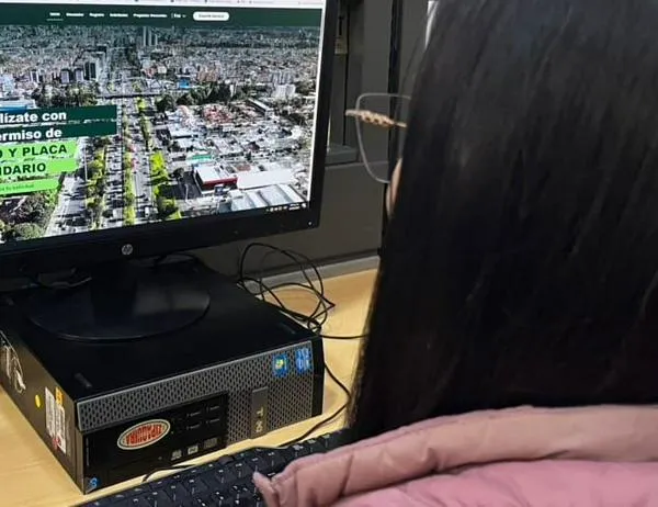 Secretaría de Movilidad ha denunciado 45 sitios falsos de Pico y Placa Solidario 
