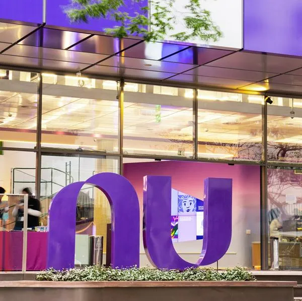 Nubank y buena noticia a miles en Colombia con función que cuidará plata