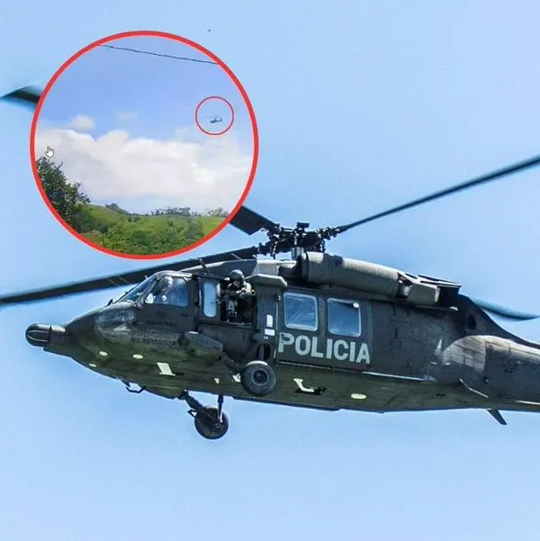 Imágenes del atentado de un helicóptero de la Policía en Amalfi, Antioquia, similar al del fondo