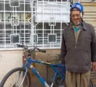 La 'bici', otra forma de transportarse hacia los Comedores Comunitarios  