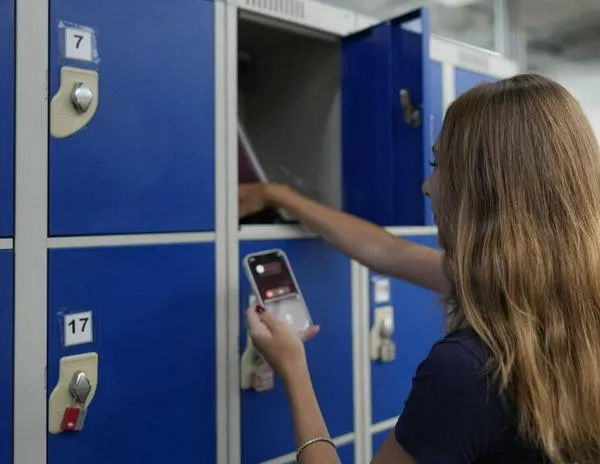 Brasil aprueba una ley para reforzar la protección de los menores en las redes sociales