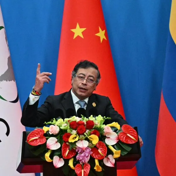 ¿Cuánto gastó Gustavo Petro en viaje a China y Roma? Daniel Briceño lo mostró