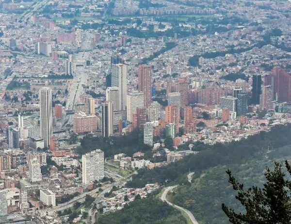 Secretaría del Hábitat abre nuevo proceso contractual para obras en C. Bolívar 