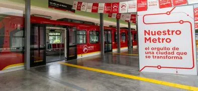 Vagón Escuela del Metro de Bogotá le abre sus puertas al pueblo Gitano Rrom 