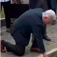 Visita de Álvaro Uribe Vélez a la tumba de Miguel Uribe Turbay: video y frase