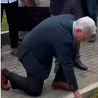 Visita de Álvaro Uribe Vélez a la tumba de Miguel Uribe Turbay: video y frase