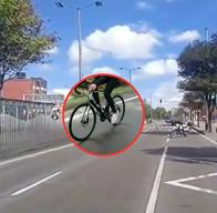 Grave accidente en Bogotá hoy con tractocamión dejó un ciclista muerto