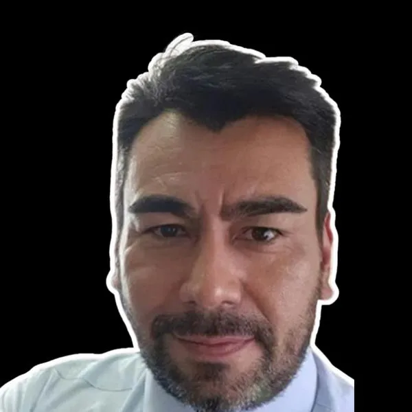 Actor Alejandro Guerrero se quedó sin camello y se fue para la guerra en Ucrania