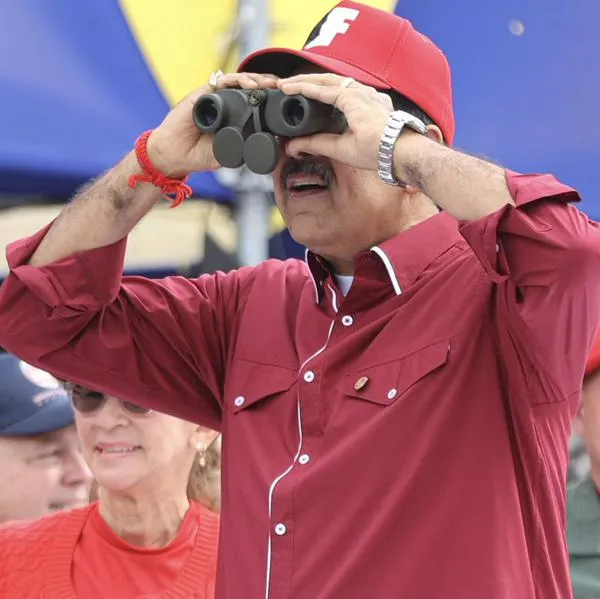 Maduro ascendió a embajador en Colombia: lo llamó a filas como general en FANB