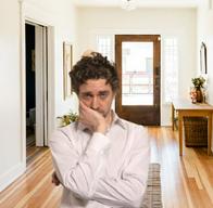 ¿Qué pasa si vivienda está a nombre de dos personas y la van a embargar?