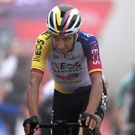 en nota de qué probabilidades tiene Egan Bernal de ganar la Vuelta a España 2025, según IA