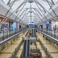 Renombrado centro comercial con grandes cambios por cierre de supermercado