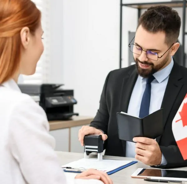 Cuánto vale la visa canadiense en pesos colombianos 2025: trámite y requisitos