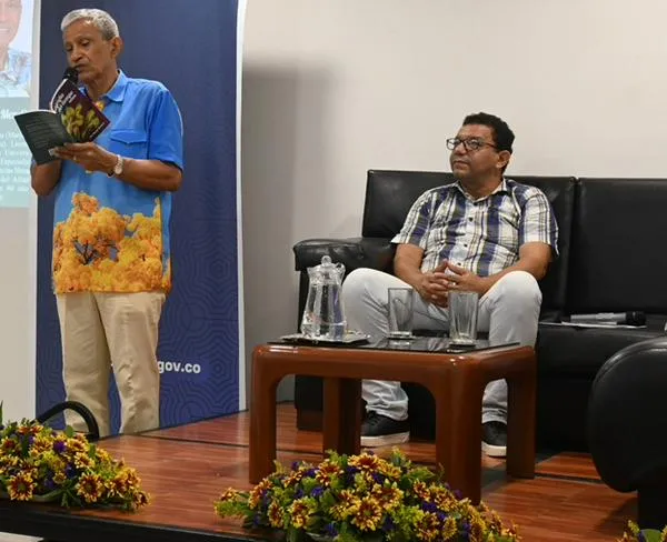 José Atuesta Mendiola presentó el libro de poesías y triadas ‘Caligrafía del Tiempo’ en Valledupar 
