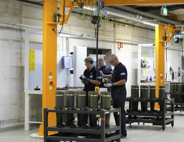 Alemania: inauguración de la futura mayor fábrica de municiones de Europa