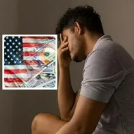 Foto hombre latino y dinero en Estados Unidos, en nota de qué trabajo para migrantes en Florida se complicó por nuevas medidas en las vías