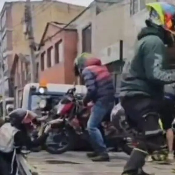 Desmanes durante un operativo policial en Ricaurte, Bogotá