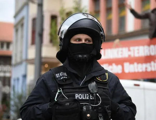 Alemania: un neonazi ingresa en una cárcel de mujeres tras cambiar de género