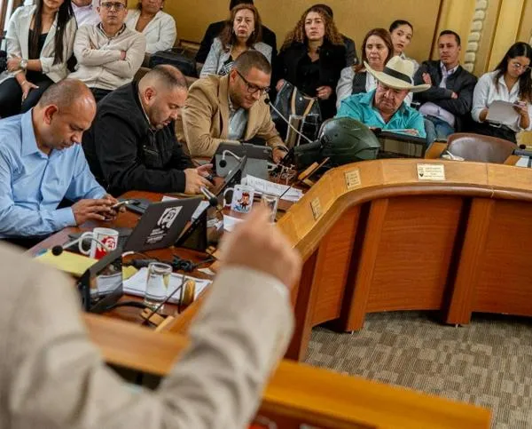 Aprueban recursos para obras de mantenimiento en colegios de Caldas: También hay para salud y vías  