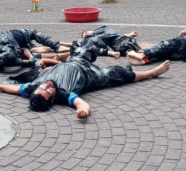 Le rindieron homenaje a la muerte con teatro en un municipio de Caldas: Actúe Pues