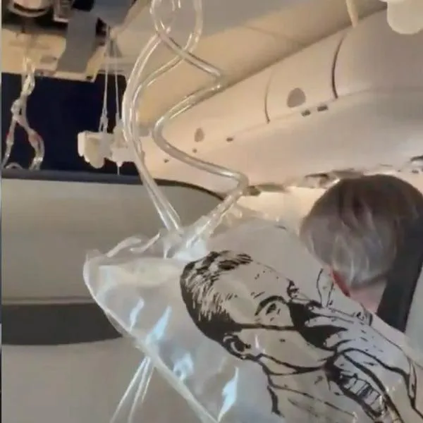 Video muestra pánico en avión que cayó más de mil metros por fuerte turbulencia