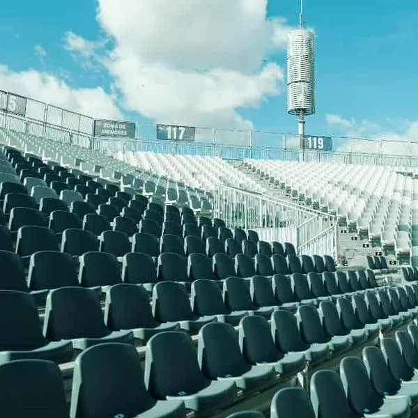 Ocesa explicó que el movimiento percibido en las graderías del escenario Vive Claro es parte del diseño estructural durante los conciertos.
